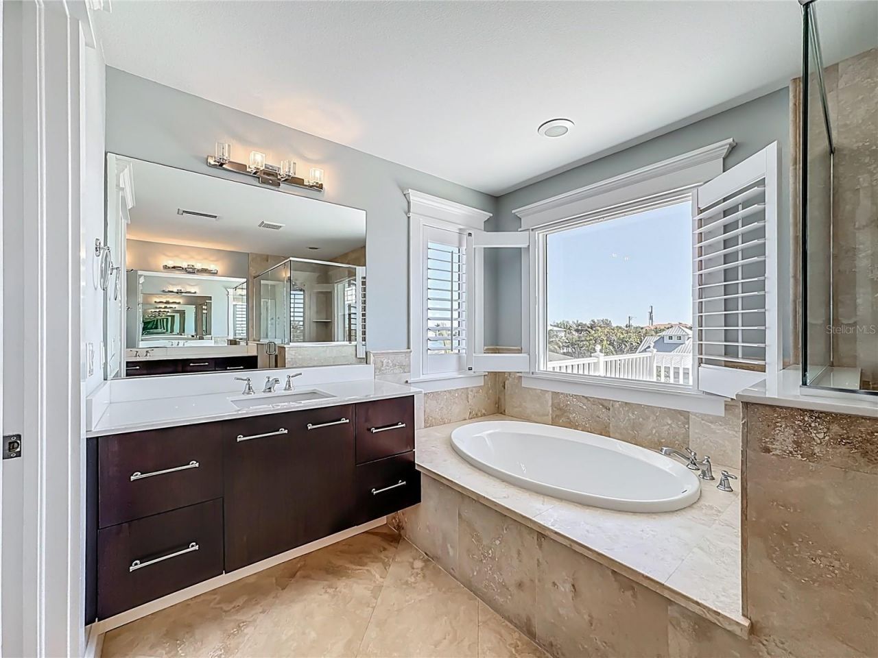 529 77th Street, Holmes Beach, FL 34217 Photo