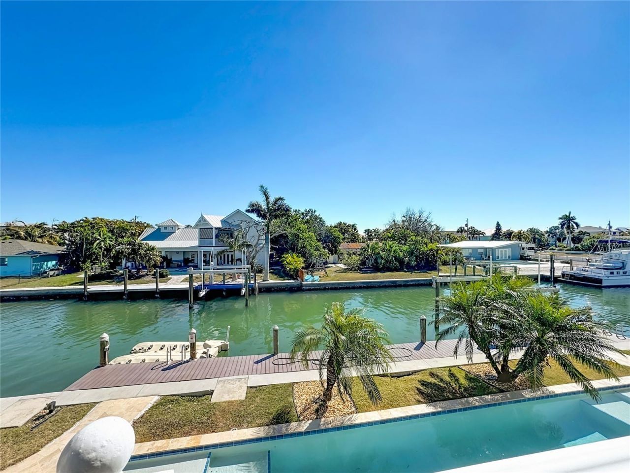 529 77th Street, Holmes Beach, FL 34217 Photo
