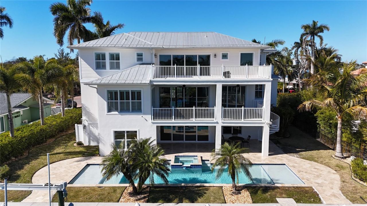 529 77th Street, Holmes Beach, FL 34217 Photo