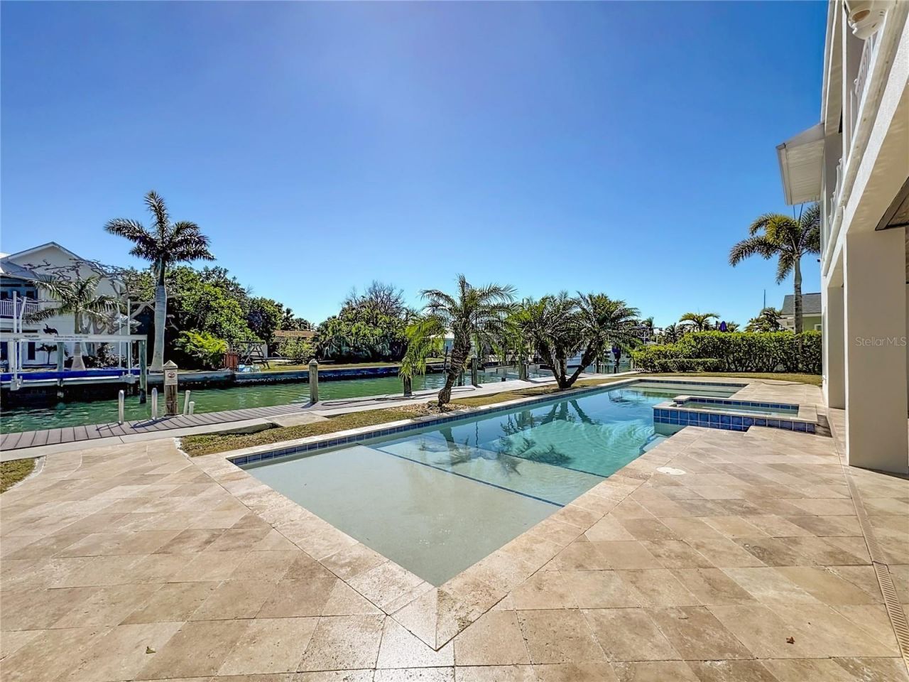 529 77th Street, Holmes Beach, FL 34217 Photo