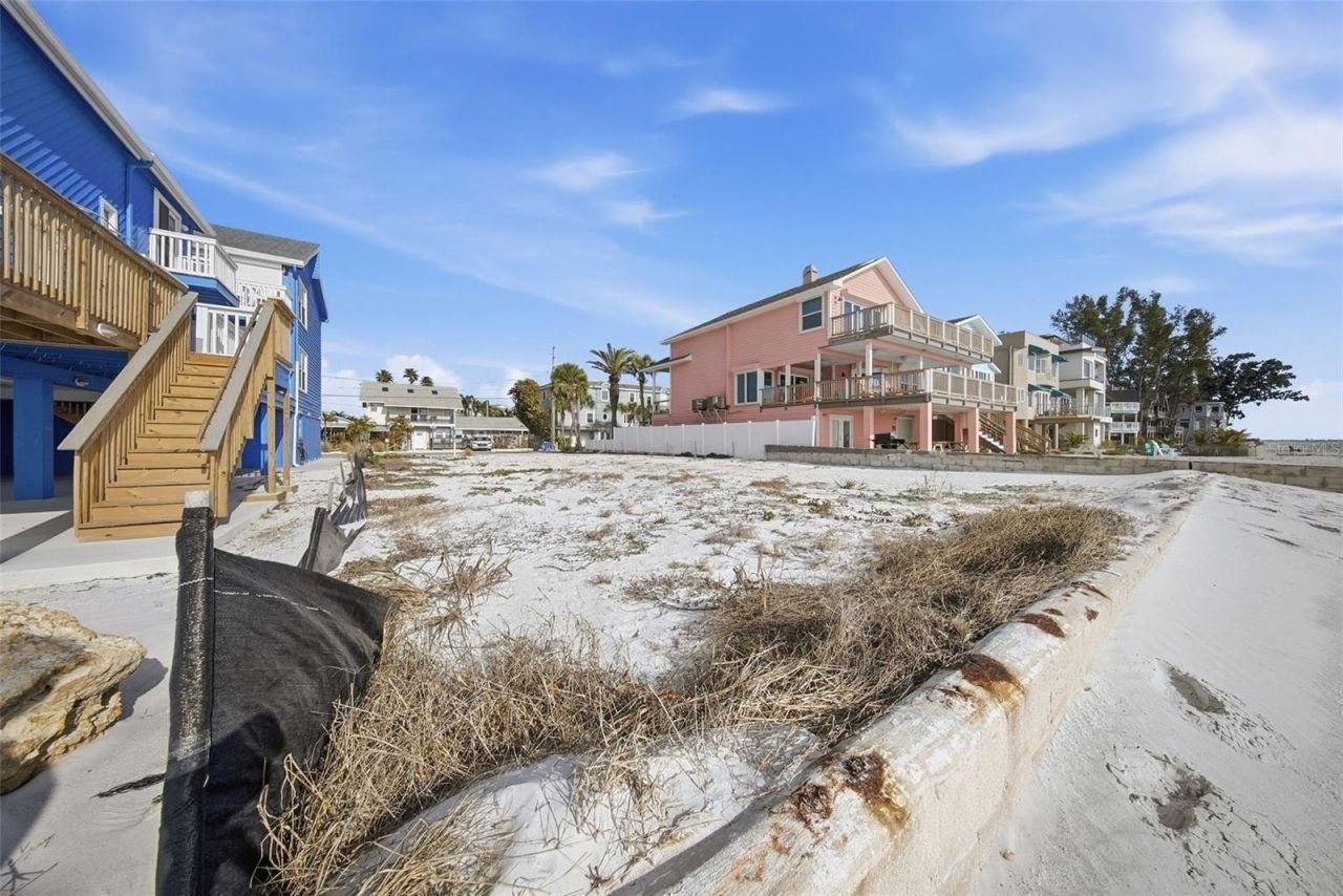 8430 W Gulf Boulevard, Treasure Island, FL 33706 Photo