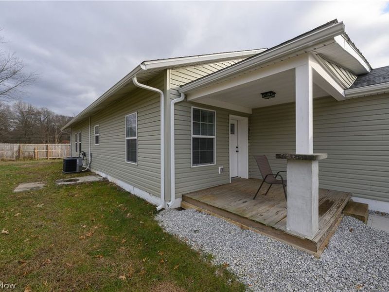 311 George Street, Barberton, OH 44203 Photo 2