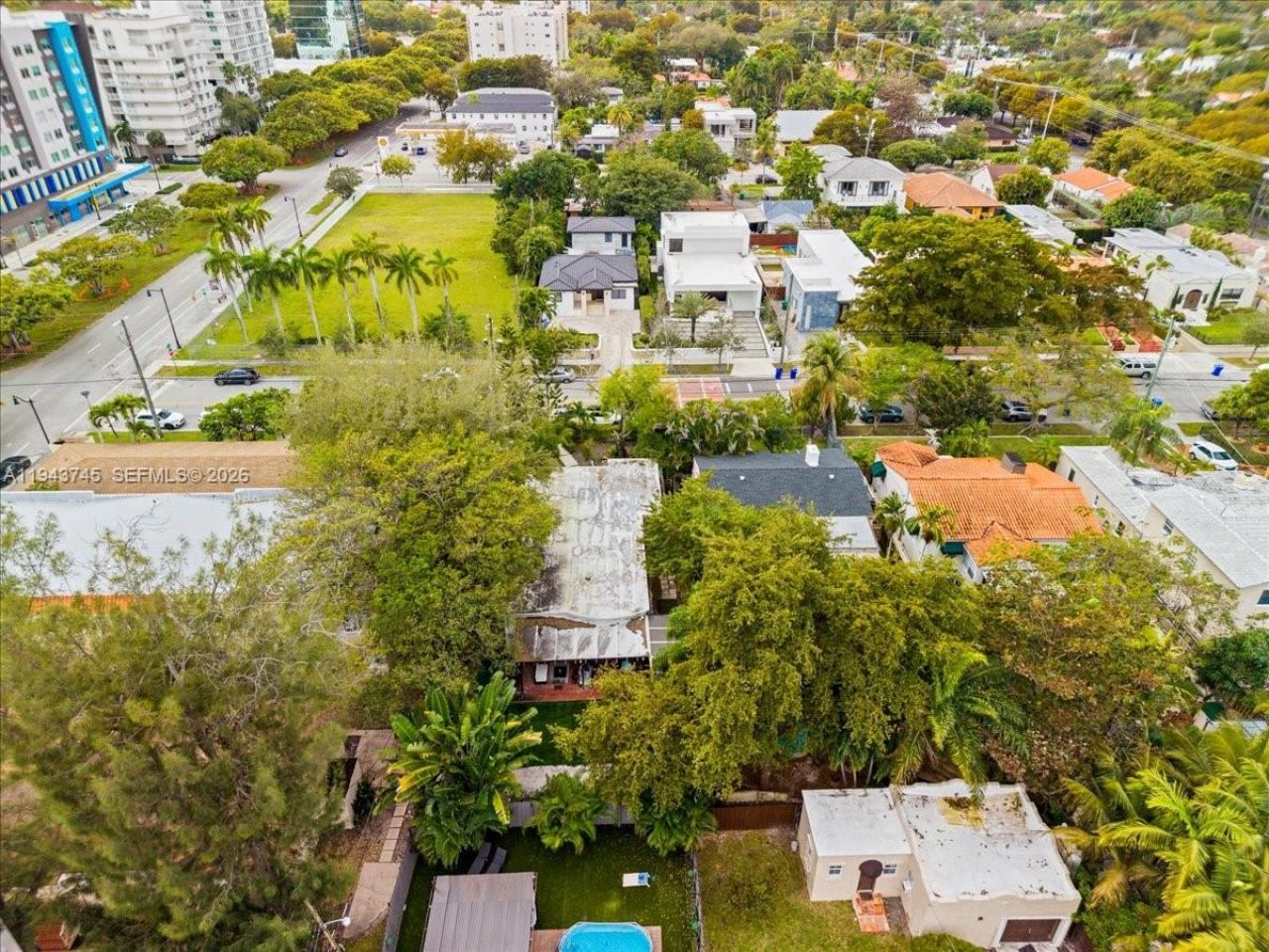 321 SW 19th Rd, Miami, FL 33129 Photo