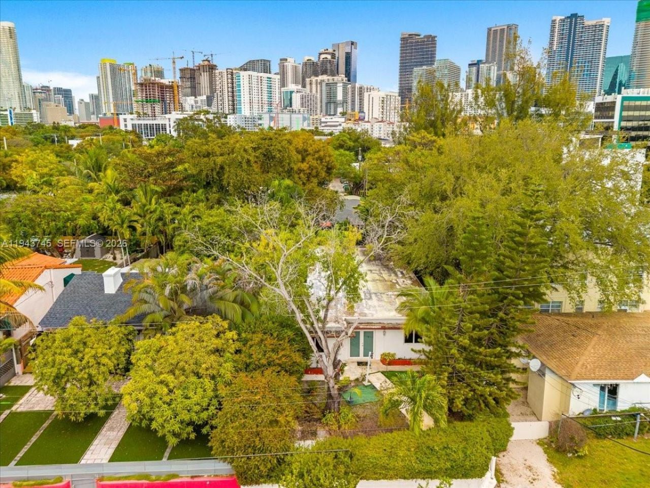 321 SW 19th Rd, Miami, FL 33129 Photo