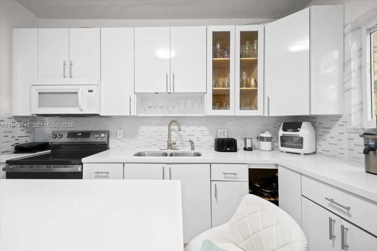 321 SW 19th Rd, Miami, FL 33129 Photo