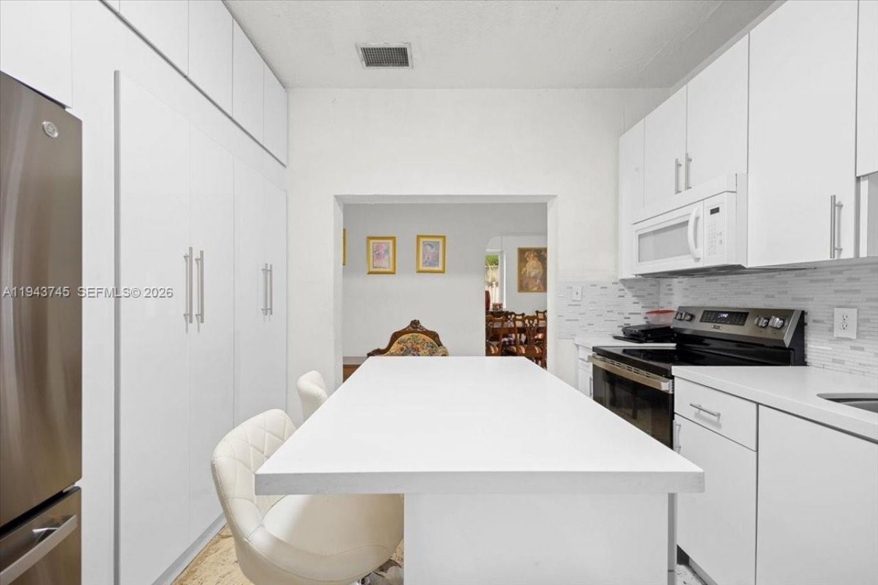 321 SW 19th Rd, Miami, FL 33129 Photo