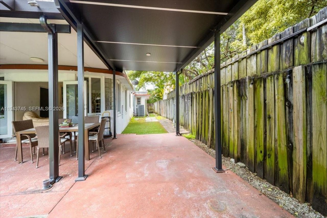 321 SW 19th Rd, Miami, FL 33129 Photo