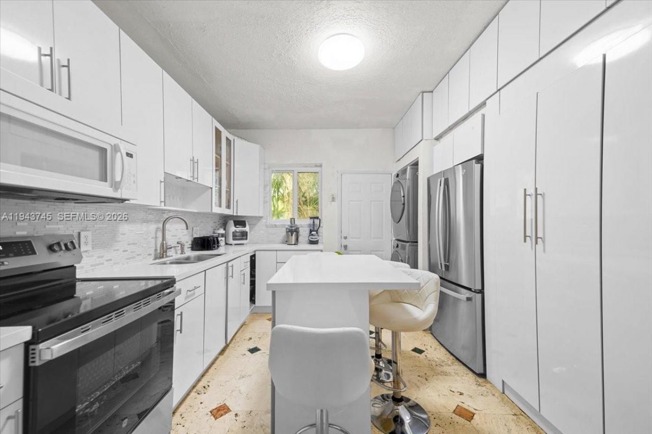 321 SW 19th Rd, Miami, FL 33129 Photo