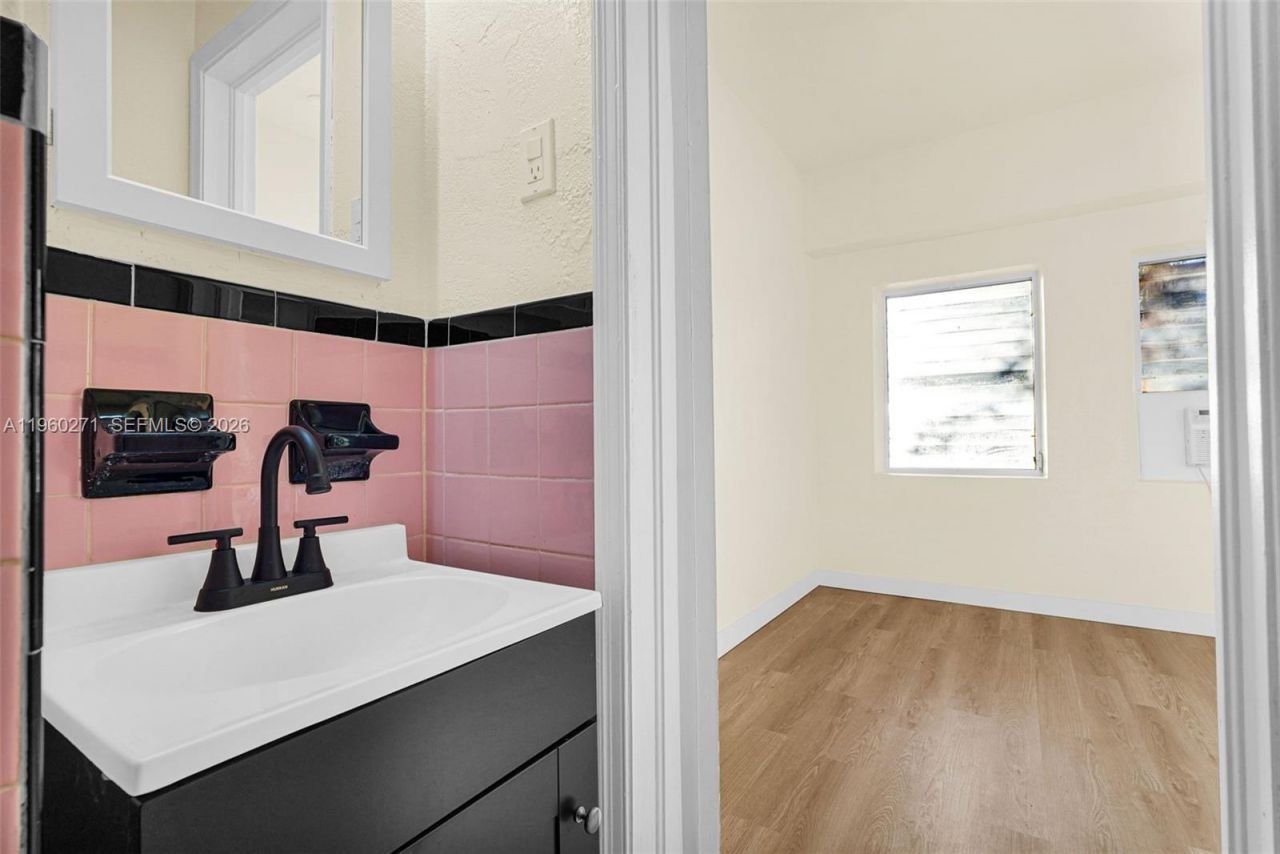 12287 NE 7th Ave, Unit 3, North Miami, FL 33161 Photo