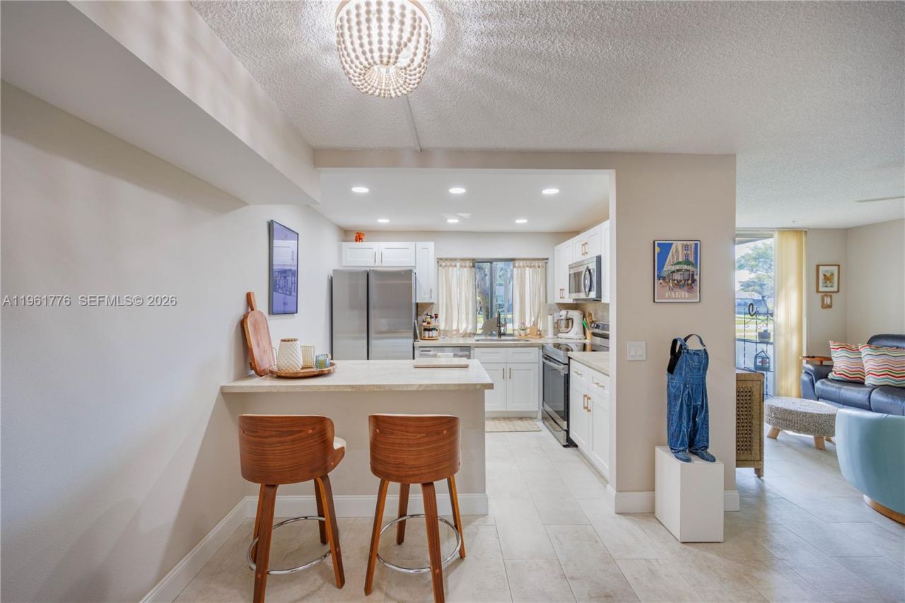 9100 Lime Bay Blvd, Unit 111, Tamarac, FL 33321 Photo