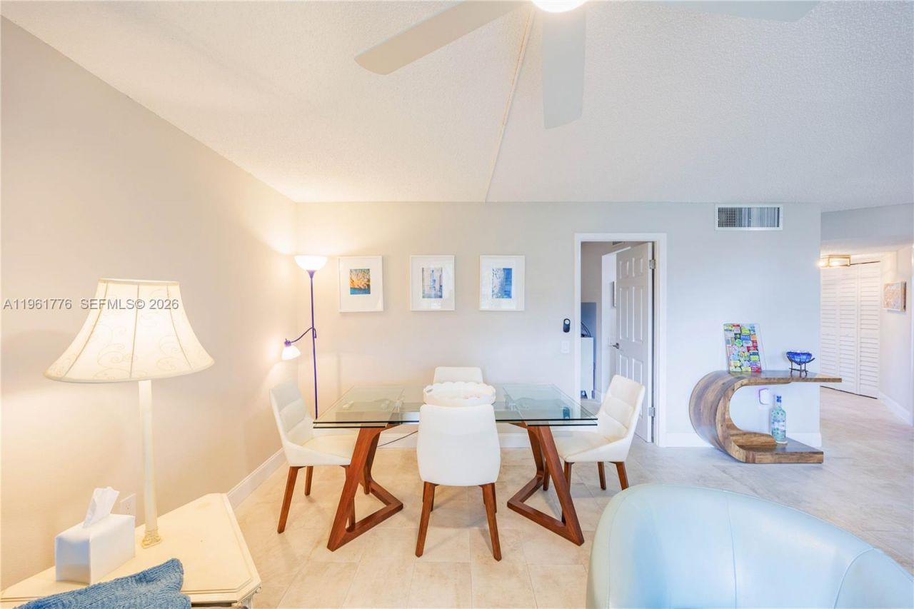 9100 Lime Bay Blvd, Unit 111, Tamarac, FL 33321 Photo