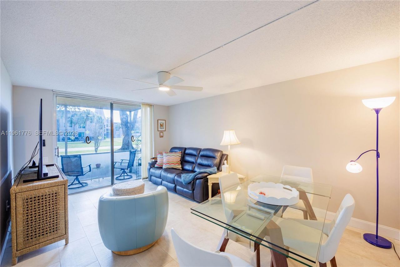 9100 Lime Bay Blvd, Unit 111, Tamarac, FL 33321 Photo