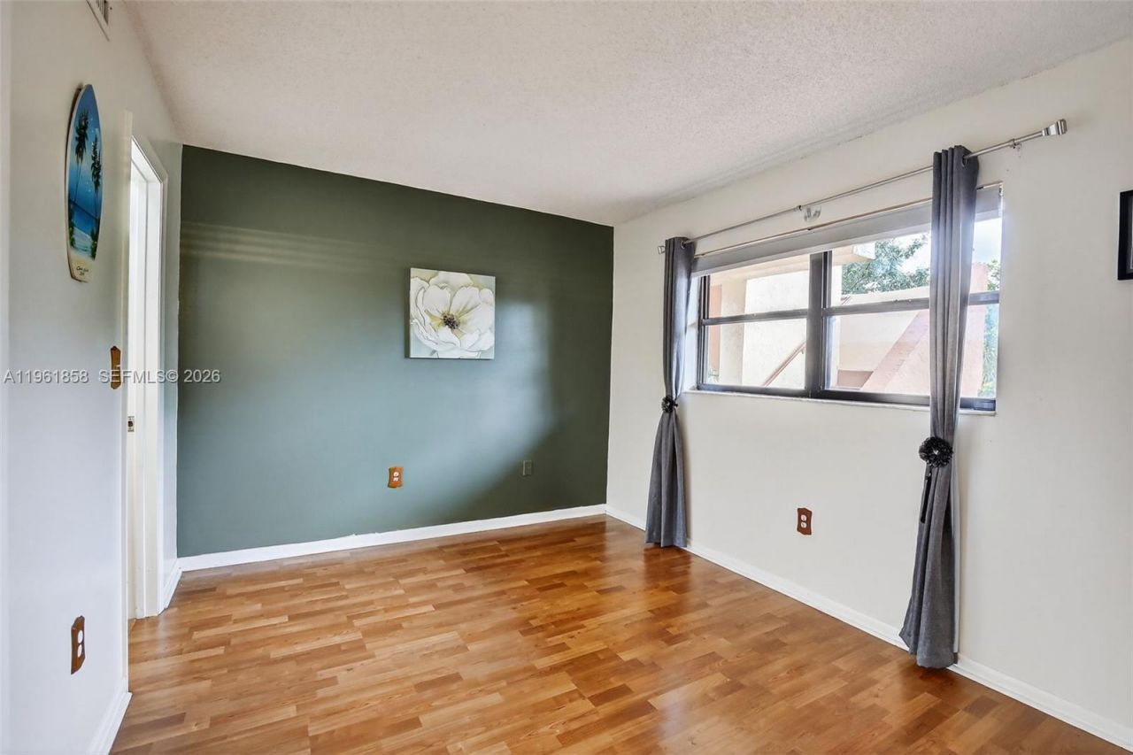 7401 NW 16th St, Unit 307, Plantation, FL 33313 Photo