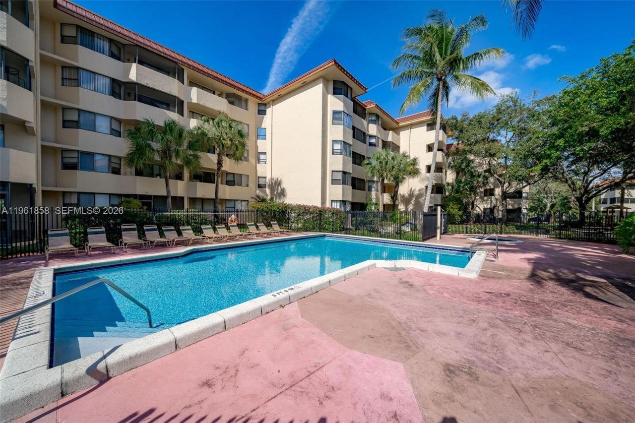 7401 NW 16th St, Unit 307, Plantation, FL 33313 Photo