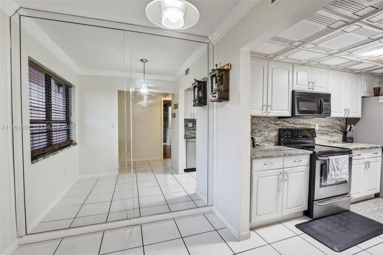 7401 NW 16th St, Unit 307, Plantation, FL 33313 Photo