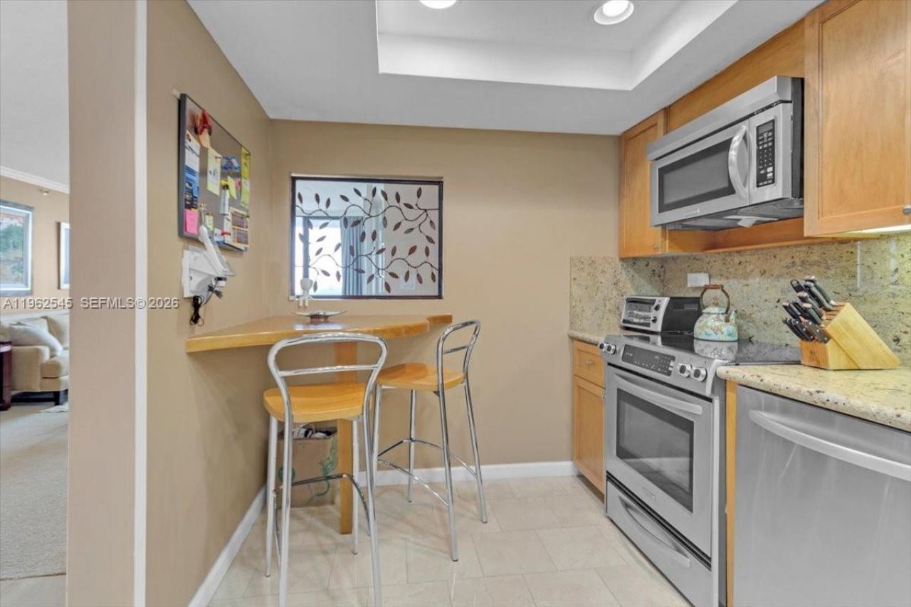 20225 NE 34th Ct , Unit 917, Aventura, FL 33180 Photo