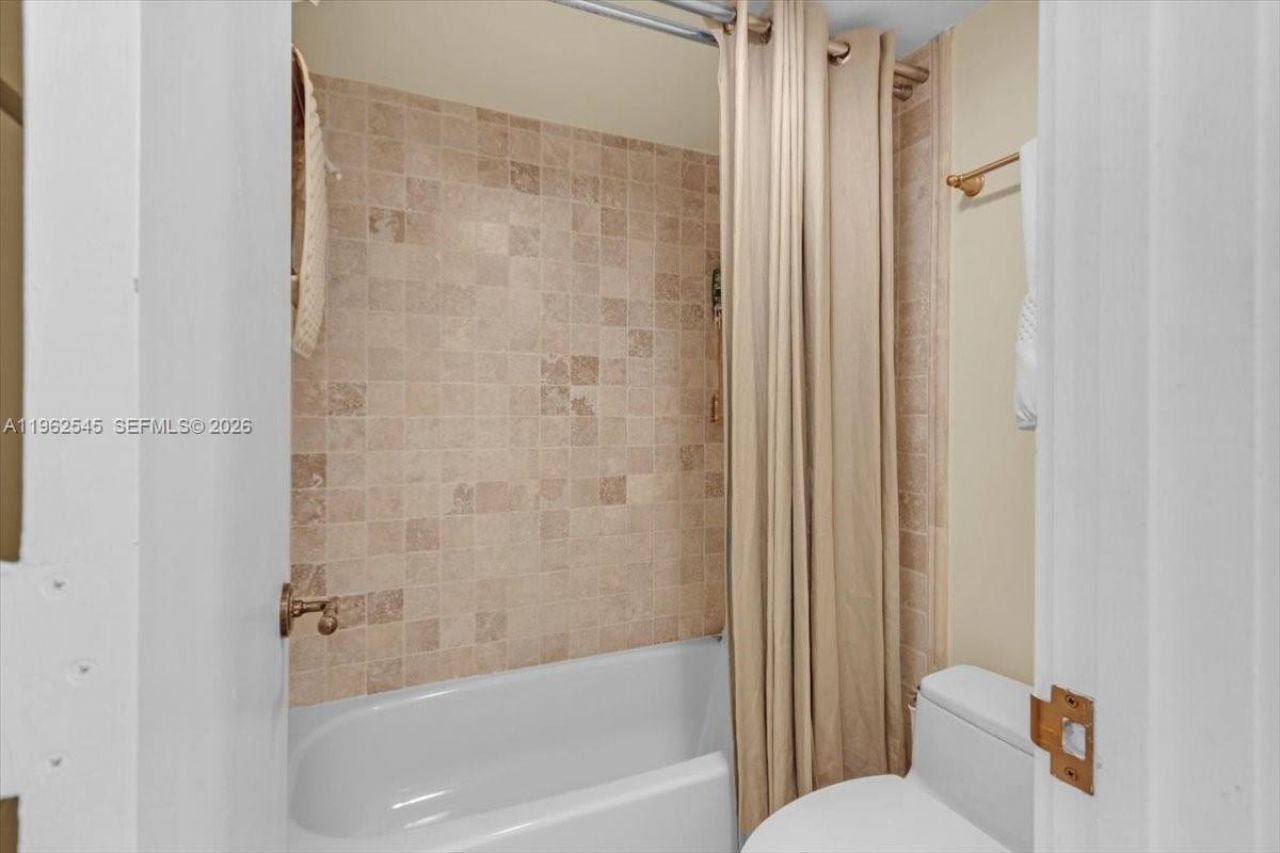 20225 NE 34th Ct , Unit 917, Aventura, FL 33180 Photo