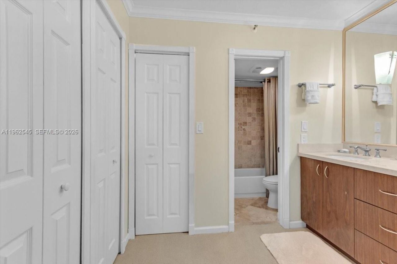 20225 NE 34th Ct , Unit 917, Aventura, FL 33180 Photo