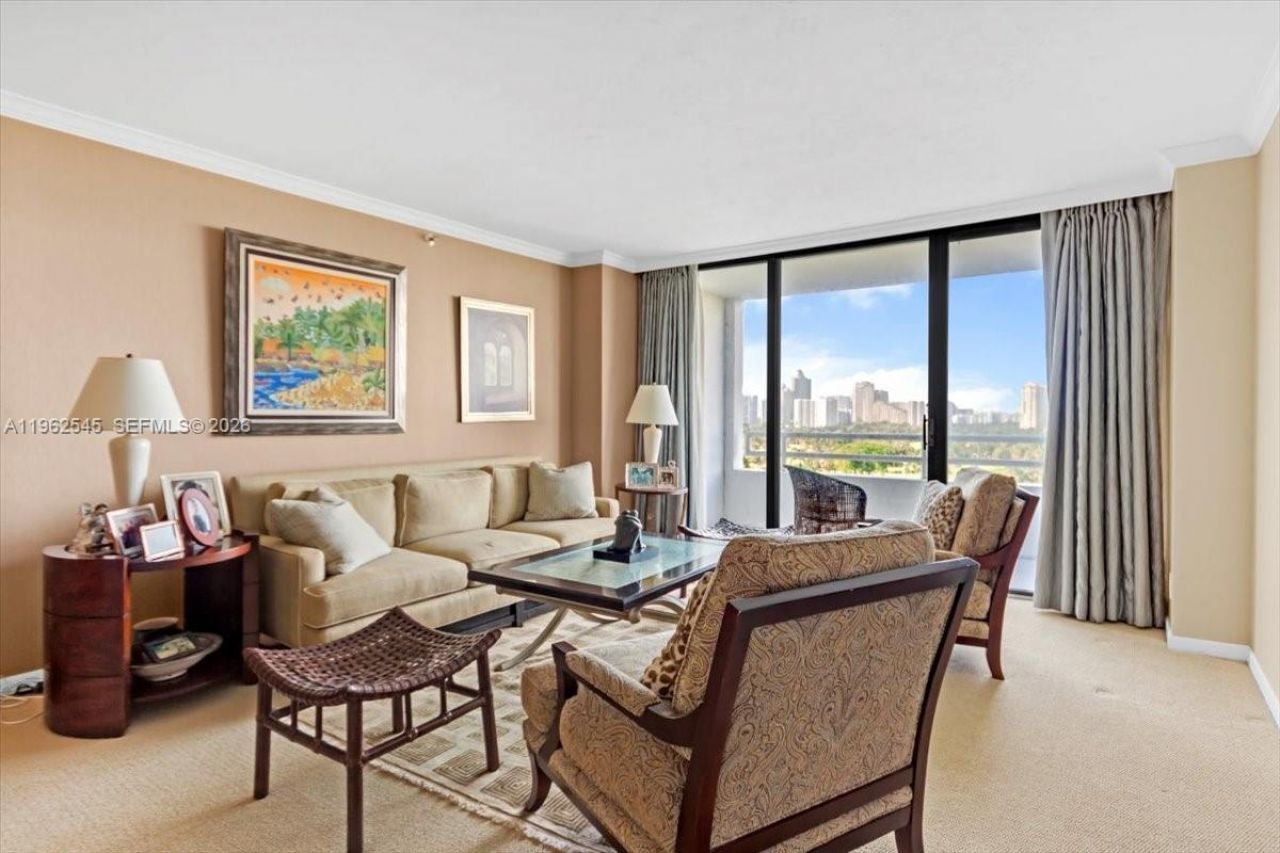 20225 NE 34th Ct , Unit 917, Aventura, FL 33180 Photo