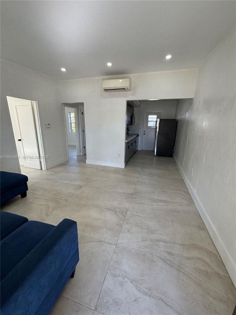 1821 NW 74th St, Miami, FL 33147 Photo