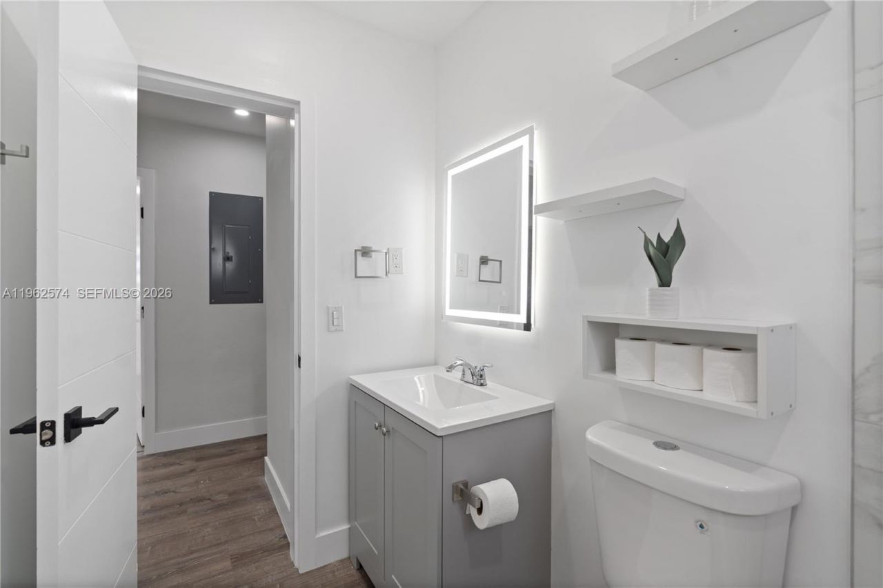 2441 NW 181st Ter , Miami Gardens, FL 33056 Photo