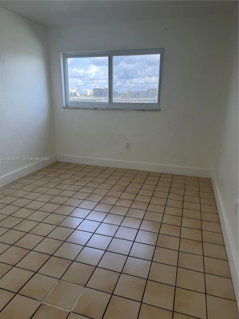 6190 W 19th Ave, Unit 303, Hialeah, FL 33012 Photo