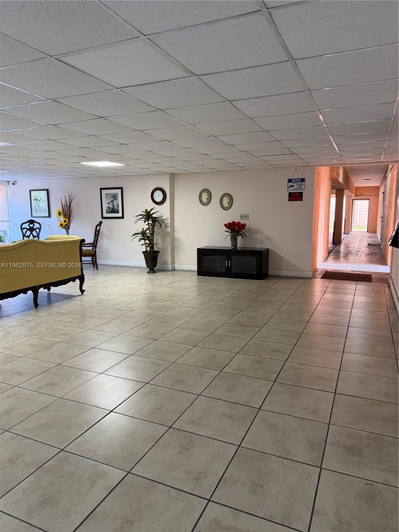 6190 W 19th Ave, Unit 303, Hialeah, FL 33012 Photo