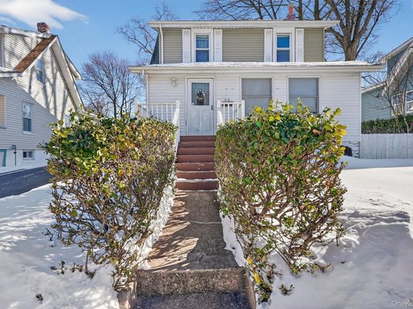 56 Lincoln Avenue, Pearl River, NY 10965