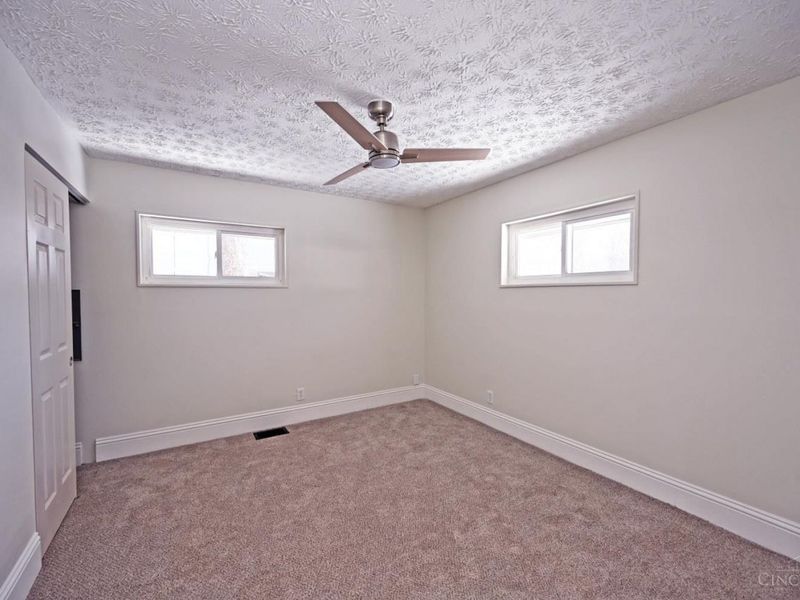 8609 Balboa Drive, Cincinnati, OH 45231 Photo 15