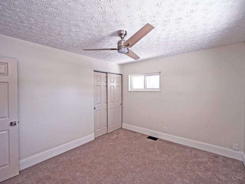 8609 Balboa Drive, Cincinnati, OH 45231 Photo 16
