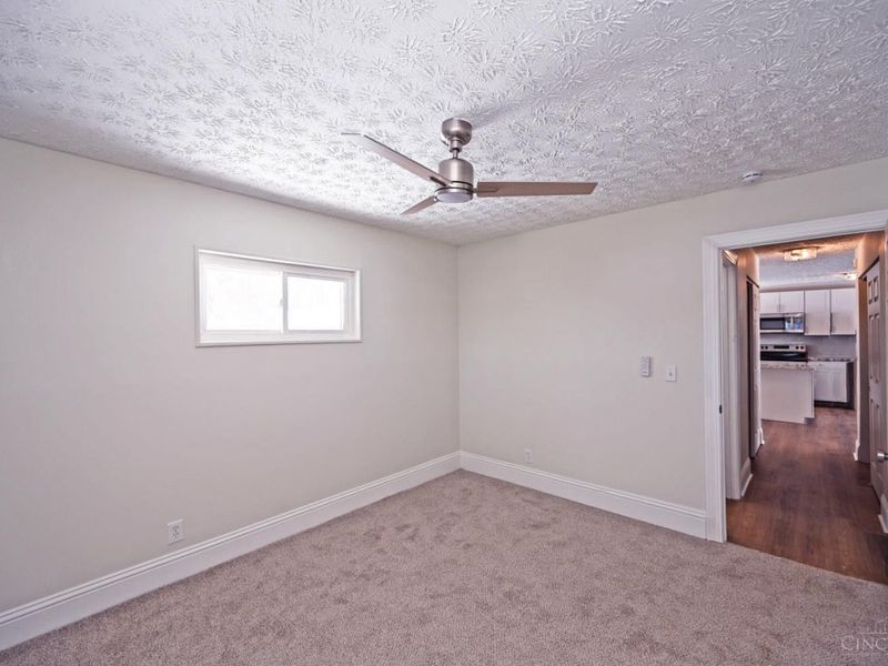 8609 Balboa Drive, Cincinnati, OH 45231 Photo 17