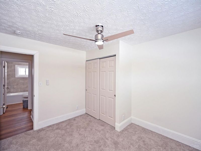 8609 Balboa Drive, Cincinnati, OH 45231 Photo 23