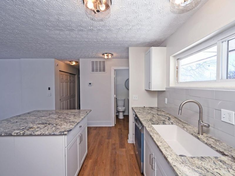 8609 Balboa Drive, Cincinnati, OH 45231 Photo 8