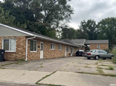 911 HAMILTON Street, Pekin, IL 61554