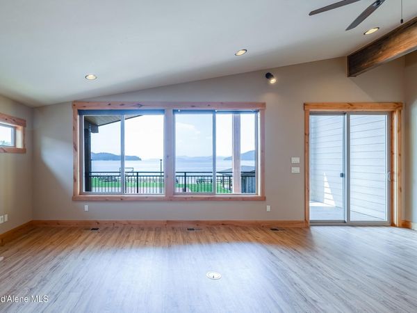 52 Palouse DR , Unit B10, Nordman, ID 83848