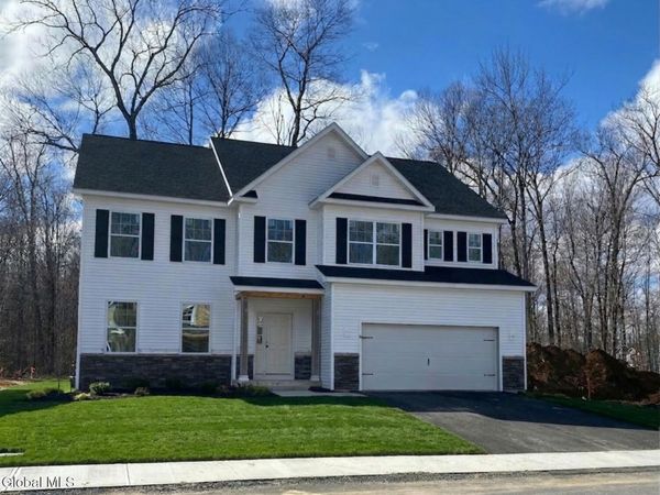 10 Balsam Court, Ballston Lake, NY 12019