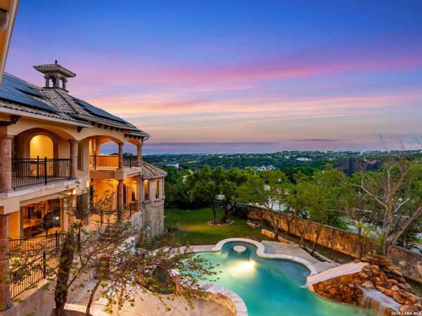 45 Champions Run, San Antonio, TX 78258