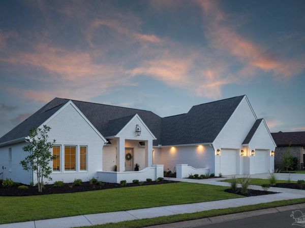 5677 Highland Lake Dr, Milton, FL 32583