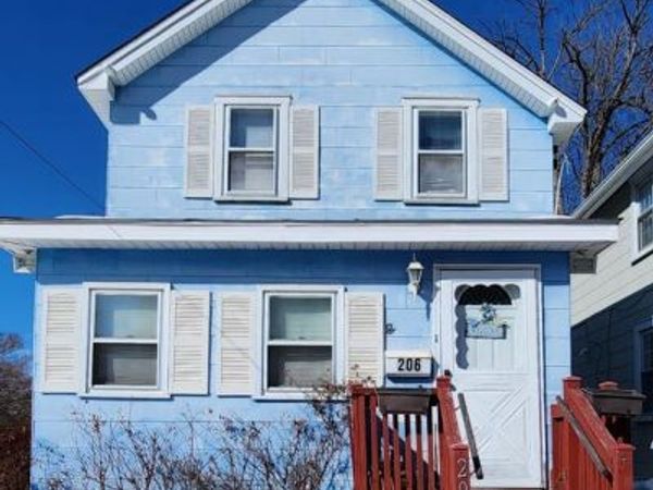 206 LOWRYS LANE, BRYN MAWR, PA 19010