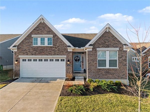 2160 Prestwick Bend, Miamisburg, OH 45342