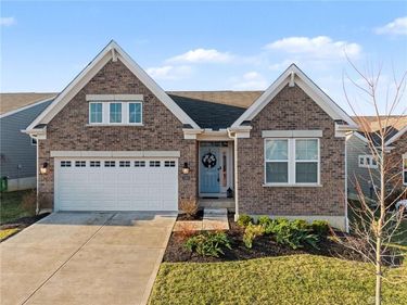 2160 Prestwick Bend, Miamisburg, OH 45342