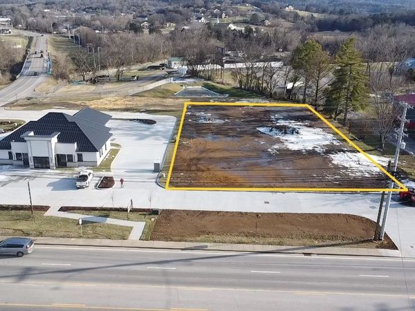 925 W Main St, Woodbury, TN 37190