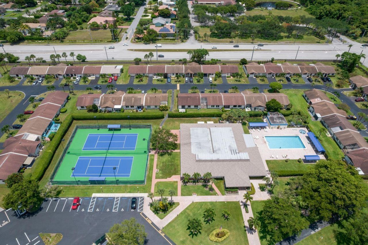 5370 Las Verdes Circle, Unit 221, Delray Beach, FL 33484 Photo