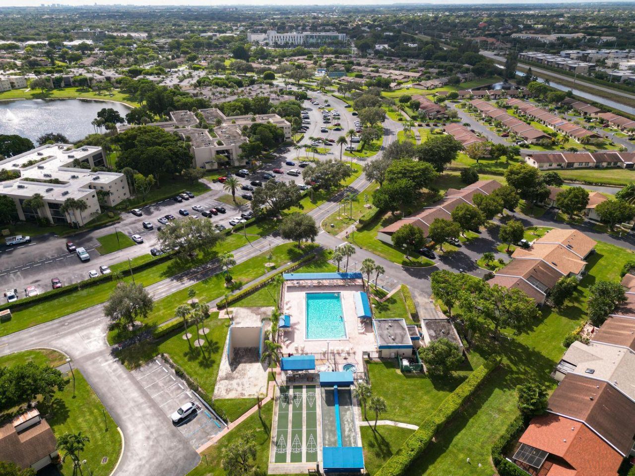 5370 Las Verdes Circle, Unit 221, Delray Beach, FL 33484 Photo