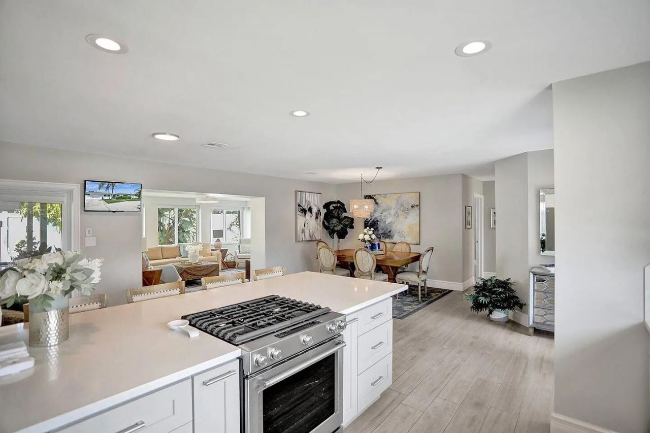 604 NE 25th Avenue, Pompano Beach, FL 33063 Photo