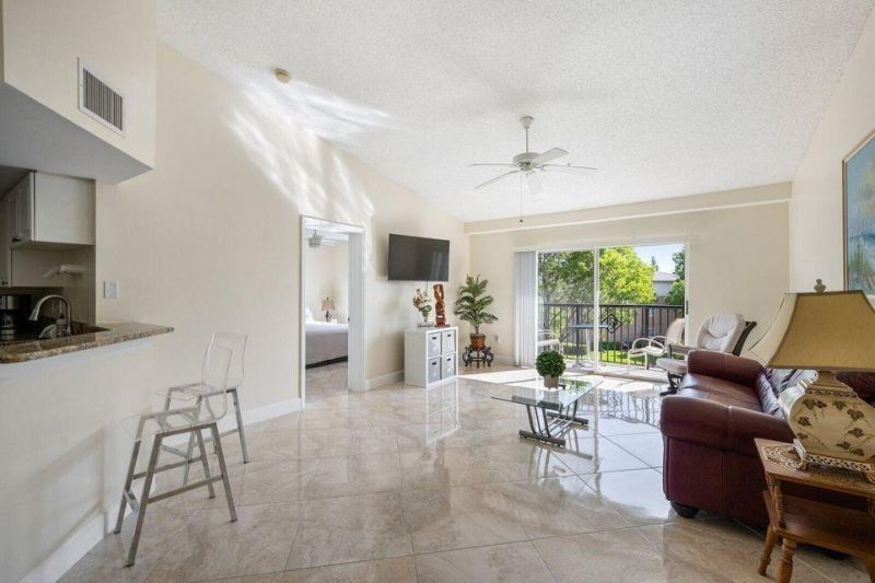 1100 Crestwood Ct, Unit 1110, Royal Palm Beach, FL 33411 Photo