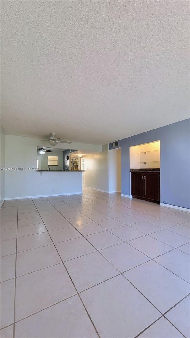 406 NW 68th Ave, Unit 304, Plantation, FL 33317 Photo