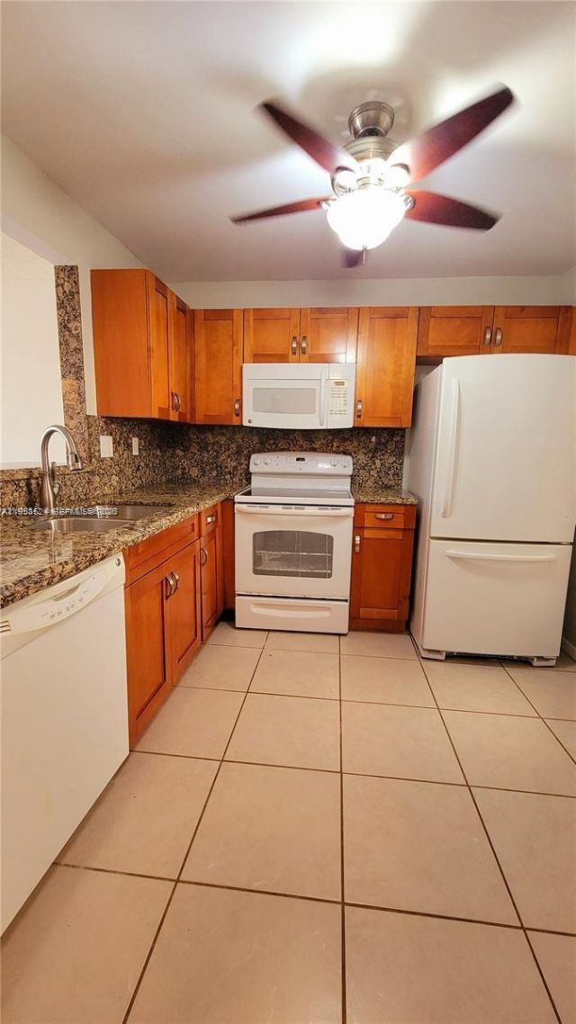 406 NW 68th Ave, Unit 304, Plantation, FL 33317 Photo
