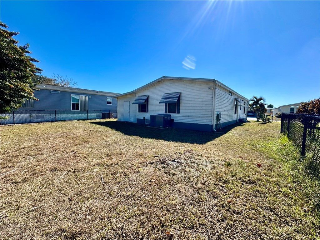 482 Marlin Circle, Sebastian, FL 32976 Photo