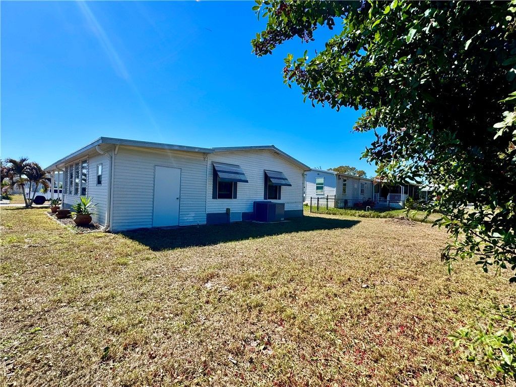 482 Marlin Circle, Sebastian, FL 32976 Photo